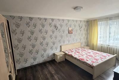 Garsonieră decomandată în Take Ionescu