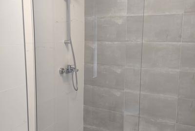 Apartament cu 3 camere decomandat în Florești - 2