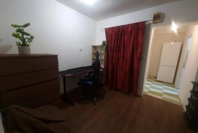 Inchiriez apartament 2 camere zona Auchan Titan 1 decembrie ozana Inchiriez apartament 2 camere zona Auchan Titan 1 decembrie ozana - 1