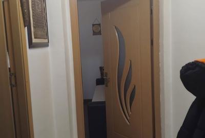 Apartament cu 3 camere semidecomandat în Sat Vacanță - 4