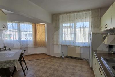 Apartament cu 3 camere semidecomandat în Micro 16 - 3
