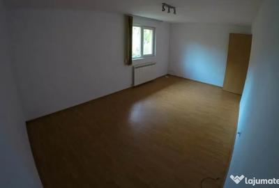 Casă cu 7 camere cu Teren 400 Mp în Gorjului - 7