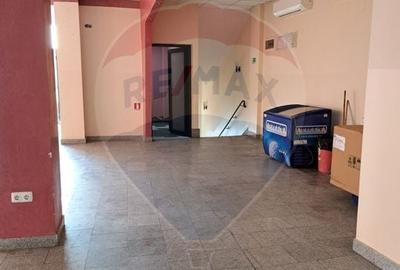 Spațiu comercial, de 160 mp, în Aurel Vlaicu - 12