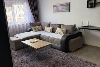 Apartament cu 2 camere decomandat în E3 - 2