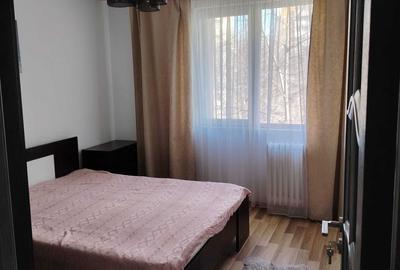 Apartament cu 3 camere semidecomandat în Titan - 3