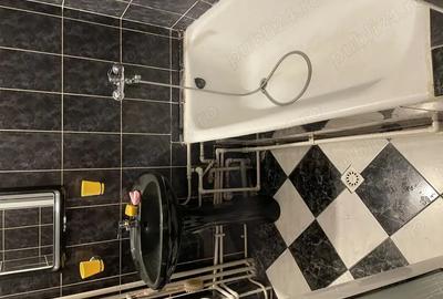 Ofer spre inchiriere garsoniera decomandata in Pitesti Ofer spre inchiriere garsoniera decomandata in Pitesti - 7