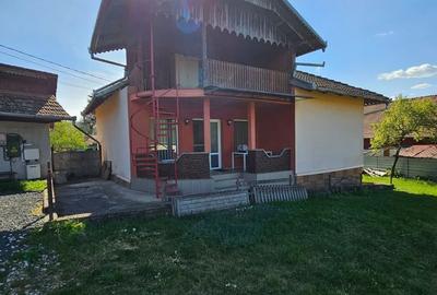 Casă cu 3 camere în Lunca - 4