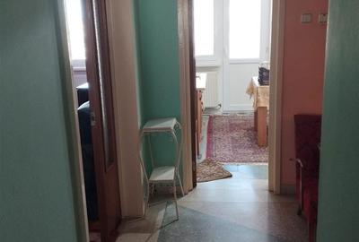 Apartament cu 3 camere decomandat în Berești - 3