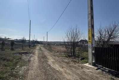 Teren de 1095 mp, în Miroslava