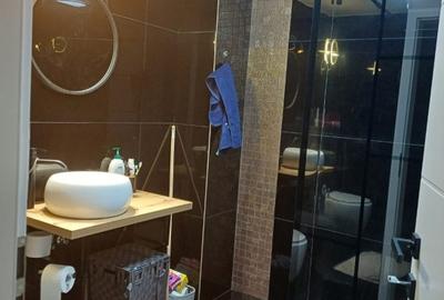 Apartament cu 3 camere semidecomandat, mobilat în Florești - 14