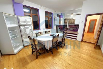 Casă cu 8 camere cu Teren 970 Mp în Central - 9