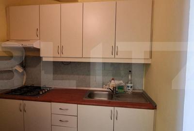 Garsoniera, zona Ostrovului et.4/4 - 3