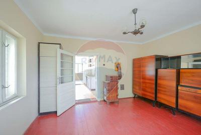 Casa cu 4 camere de vanzare ?i teren 4063 mp, in Ineu... - 3