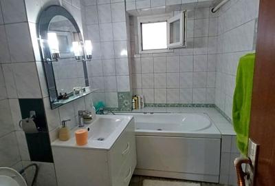 Apartament 3 camere decomandat – 80 mp –mobilat- Nicolina 1(Lidl) - 8