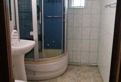 Apartament cu 3 camere decomandat în Traian - 2