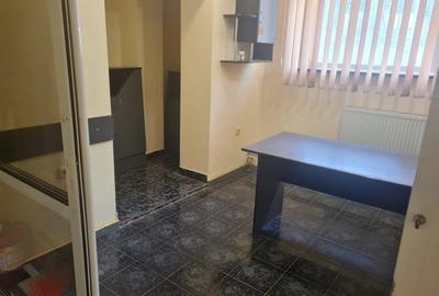 Birou, de 50 mp, în Mărăței - 2