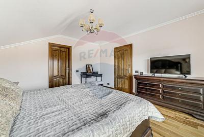 Casă cu 5 camere cu Teren 500 Mp în Sânleani - 5