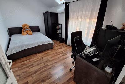 Apartament cu 3 camere decomandat în Central - 3