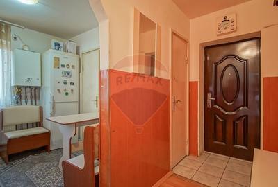 Apartament cu 4 camere, Brasov, Str. Fundaturii (aproape de aeroport) - 3
