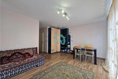 Apartament cu 2 camere decomandat în Tractorul - 2