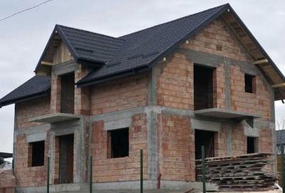 Casă cu 4 camere în Chicerea - 4