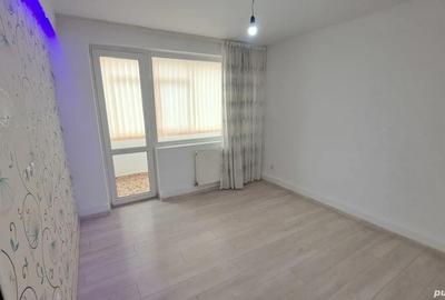 Apartament cu 3 camere decomandat în Calea Galați - 6
