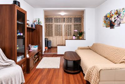 Apartament cu 2 camere semidecomandat, mobilat în Podul de Piatră - 1