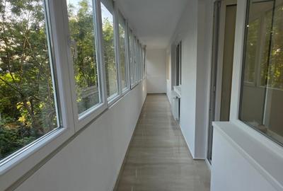 Apartament cu 3 camere semidecomandat în Baba Novac - 1