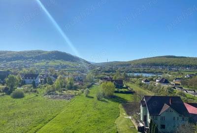 Apartament cu 4 camere decomandat în Calea Moldovei - 1