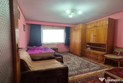 Apartament cu 4 camere decomandat în Republicii - 2