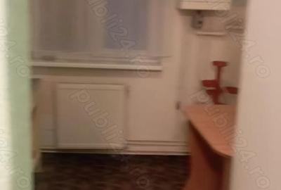 Apartament cu 2 camere semidecomandat în Micro 1 - 4