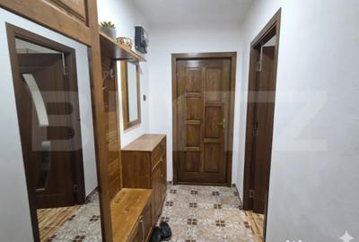 Apartament cu 2 camere semidecomandat în Micro 4 - 1