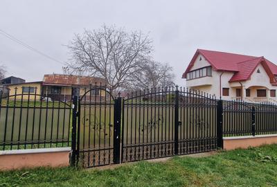Teren 1.098 mp. cu casa batraneasca Prajesti-Bacau - 2