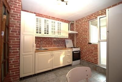 Apartament cu 2 camere decomandat, mobilat în Sebastian