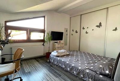 Casă cu 3 camere în Palazu Mare - 9