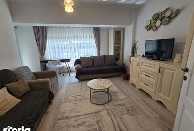 Apartament cu 2 camere decomandat, mobilat în Universității