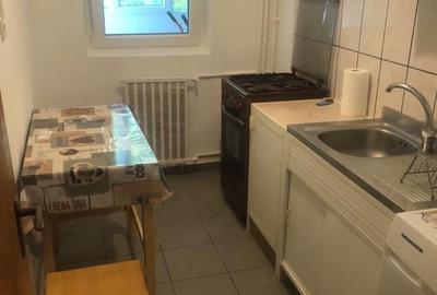 Garsonieră decomandată în Tineretului