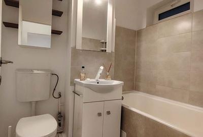 Apartament cu 3 camere în Micro 6 - 11