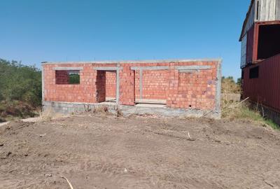 Casă cu 3 camere în Călugăreni - 2