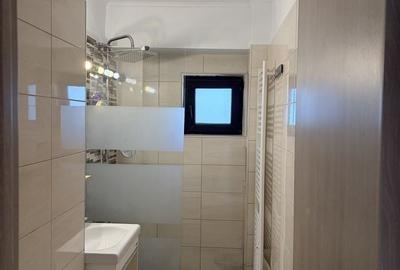 Apartament cu 3 camere decomandat în Central - 4