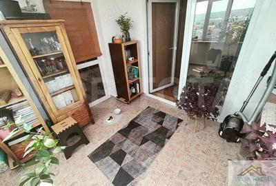 Apartament 4 camere Centru, partial mobilat - 3