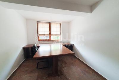 Casă individuală cu 6 camere cu Canalizare în Andrei Mureșanu - 13