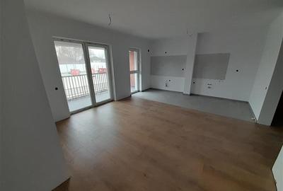 Apartament cu 4 camere semidecomandat în Florești - 1