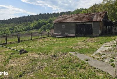 Casă cu 3 camere cu Teren 828 Mp în Șoimuș - 1