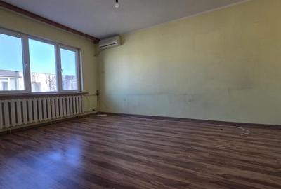Apartament cu 2 camere decomandat în Crângași