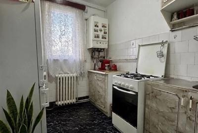 Apartament cu 4 camere semidecomandat în Central - 1