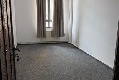 Spațiu comercial, de 16 mp, în Bartolomeu - 2