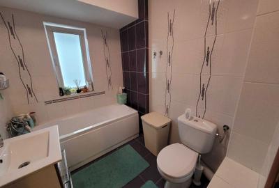Apartament cu 3 camere decomandat în Central - 3