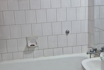 Apartament cu 4 camere decomandat în Berceni - 6