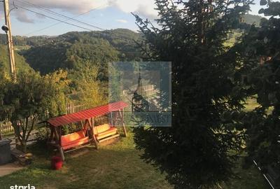 Casă cu Canalizare în Fundata - 11